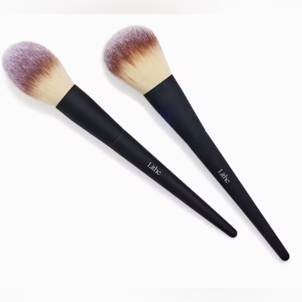 Lithe Beauty Essential Face Brush Set 2pk NIP - Picture 2 of 2